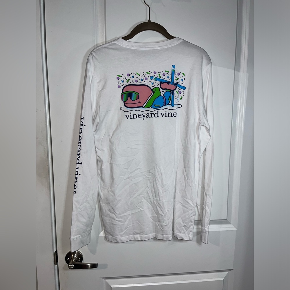 Vineyard Vines Snow Ski Whale Design White Cotton Long Sleeve Tshirt Size XL